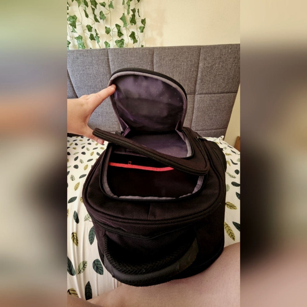 Perry Ellis Backpack - Picture 3 of 5